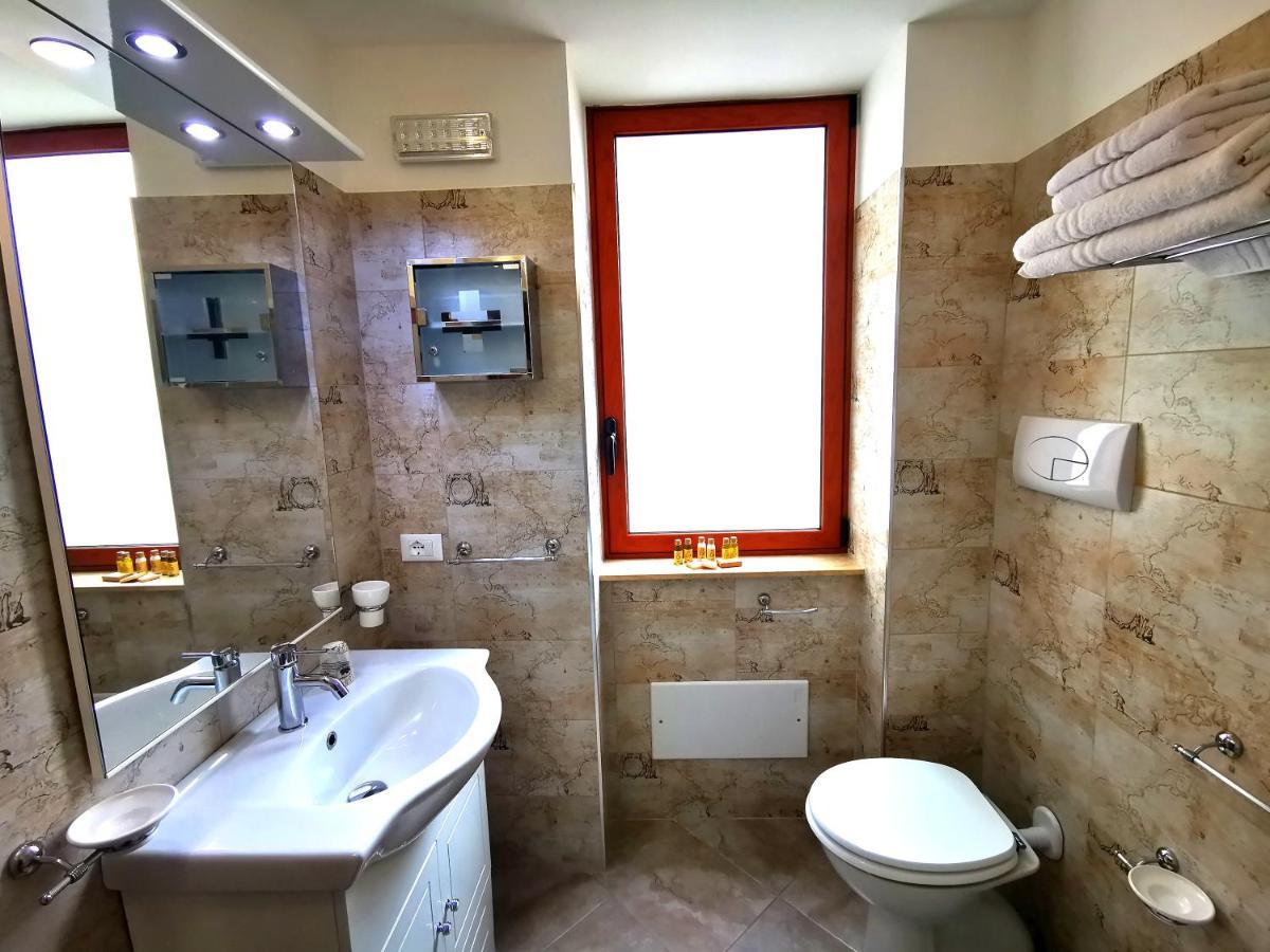 Guru House B&B Apartments Milazzo Ngoại thất bức ảnh